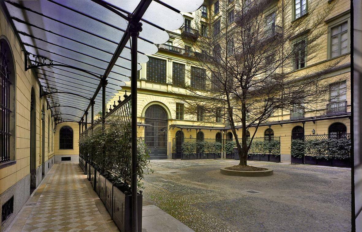 Golden Eagle Apartamento